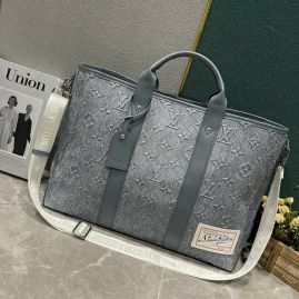 Picture of LV Mens Bags _SKUfw147523980fw